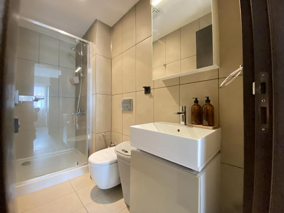 Appartement Convenient Flat In Secured Residence In Kagithane Istanboel